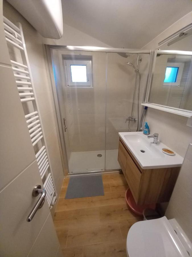 Apartmani Luni 普莱曼图拉 外观 照片